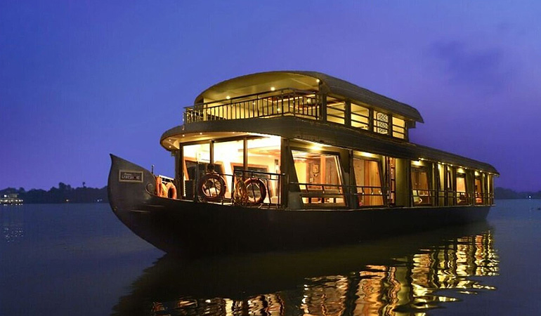 Overnight Cruise